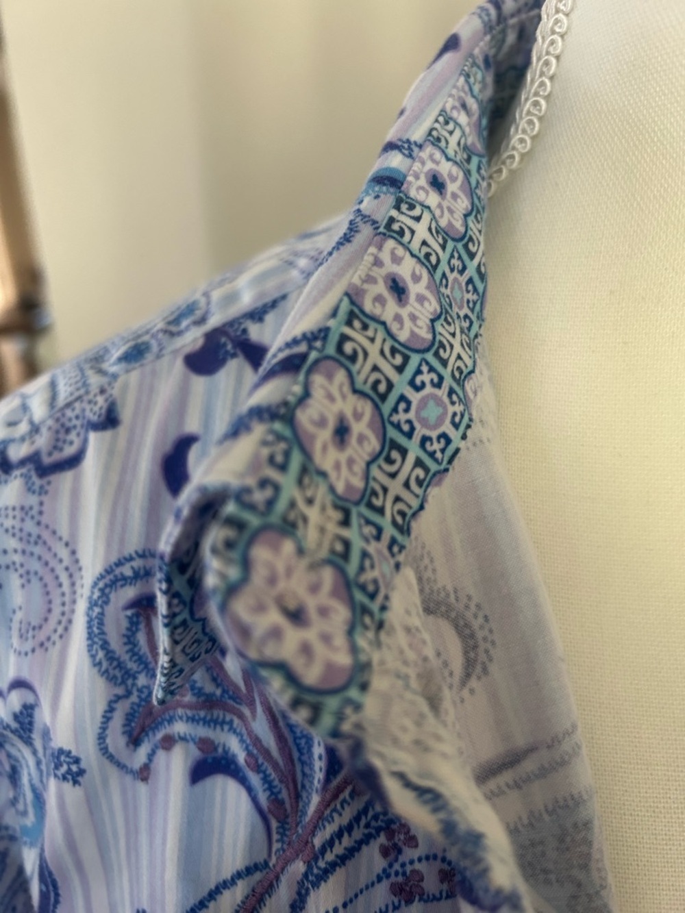 Robert Graham 3/4 Sleeve Women’s Button Down Top - Picture 7 of 14